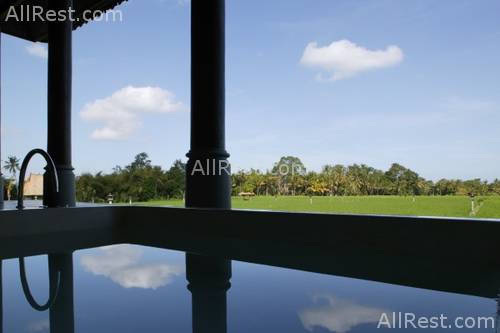 The Chedi Club boutique 93